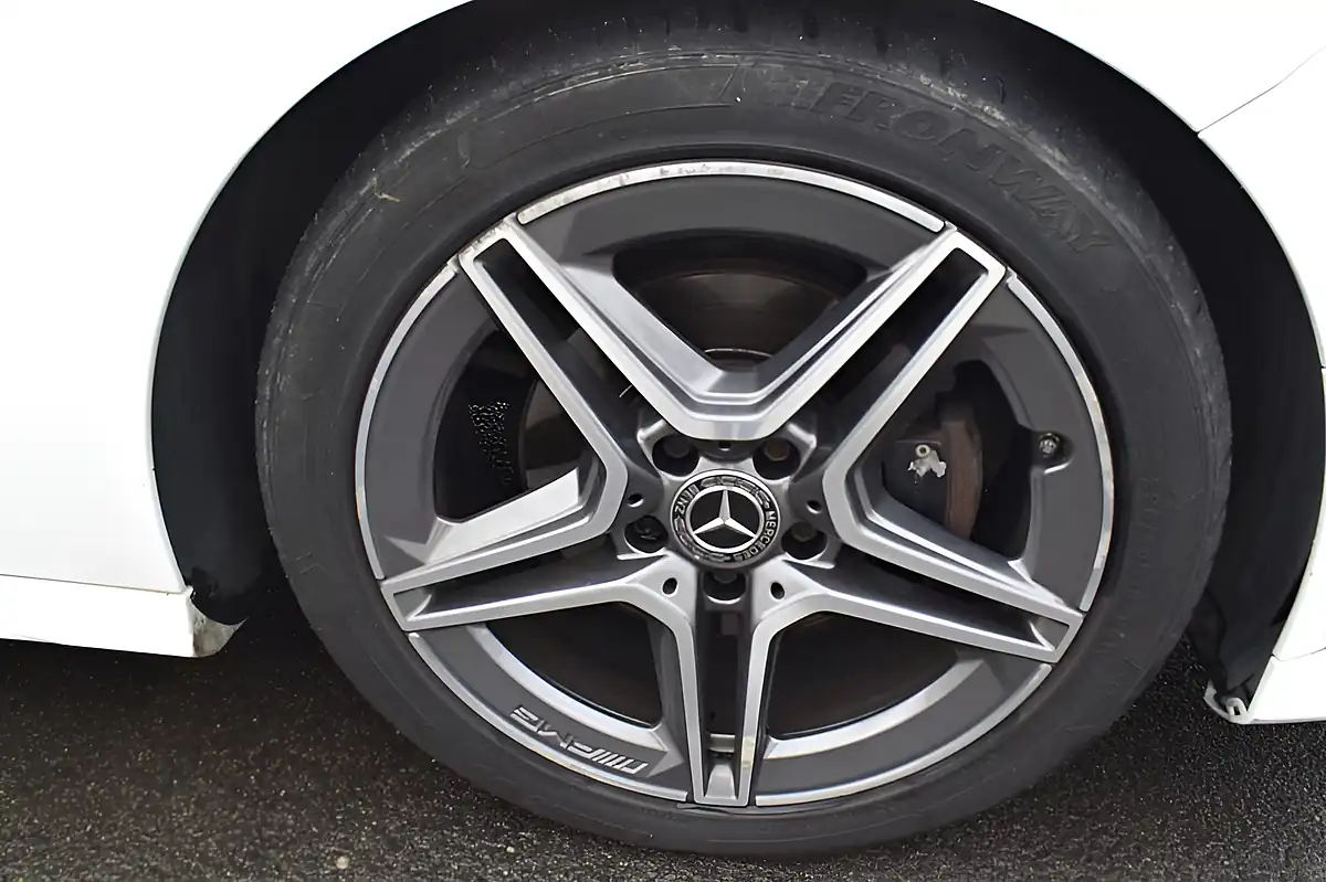 Used 2020 Mercedes-Benz a-Class AMG Line Executive Polar White - Interior and Exterior details 16