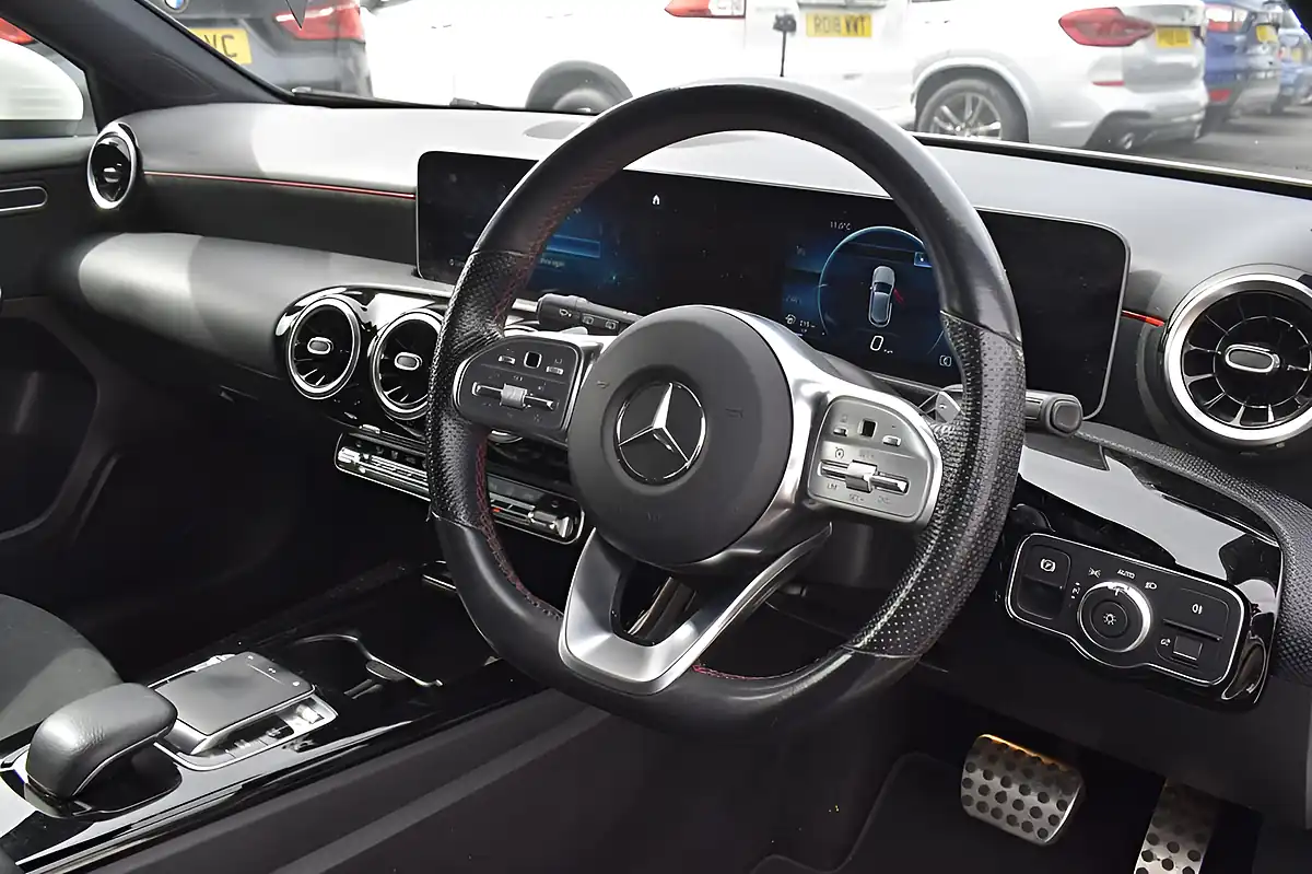 Used 2020 Mercedes-Benz a-Class AMG Line Executive Polar White - Interior and Exterior details 4
