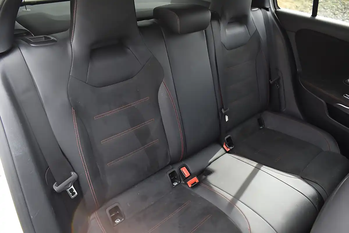 Used 2020 Mercedes-Benz a-Class AMG Line Executive Polar White - Interior and Exterior details 6