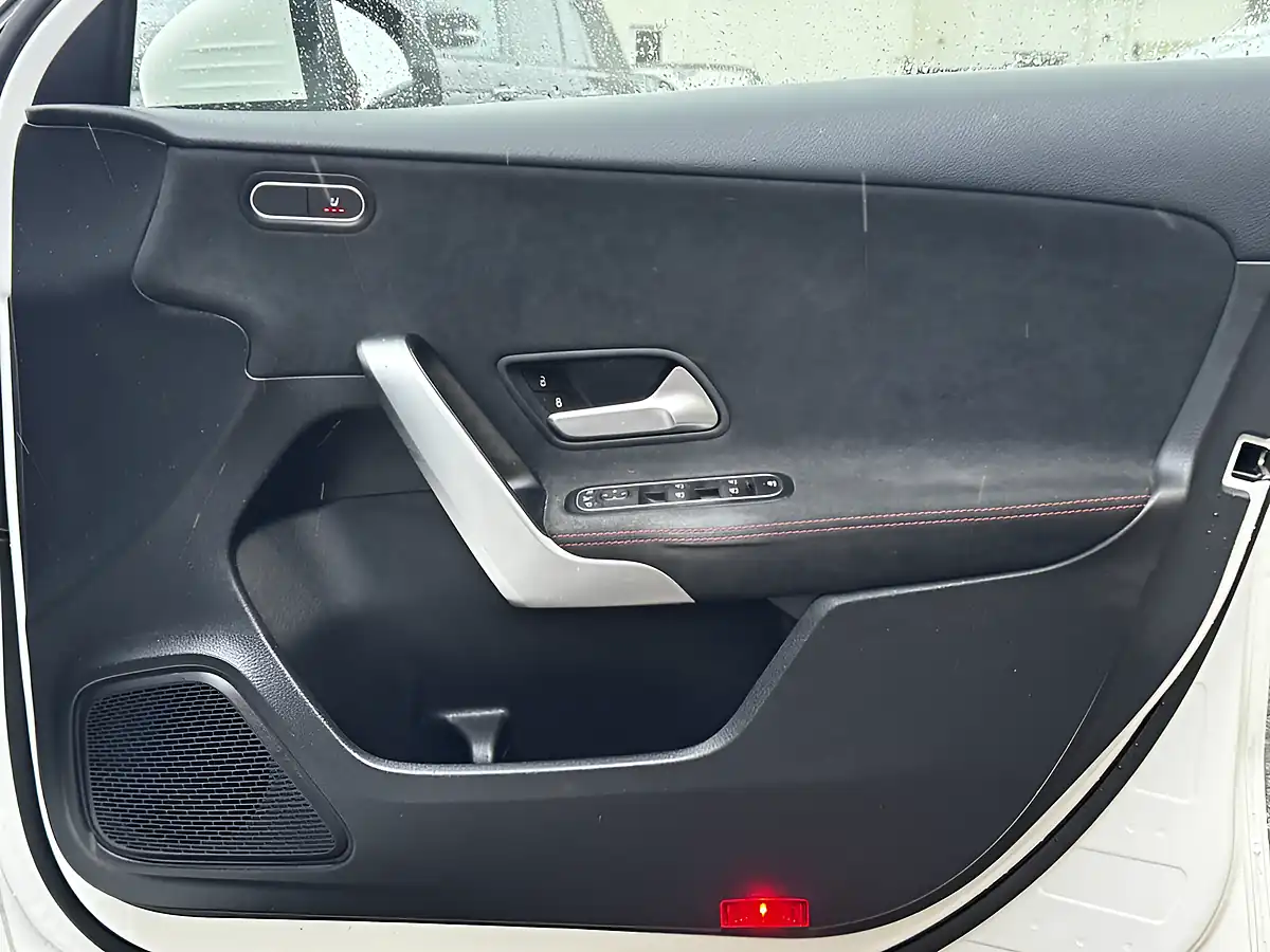 Used 2020 Mercedes-Benz a-Class AMG Line Executive White - Interior and Exterior details 10