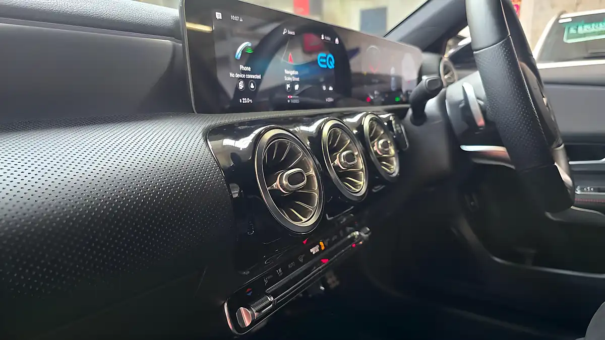 Used 2020 Mercedes-Benz a Class AMG Line (premium 2) Black - Interior and Exterior details 12