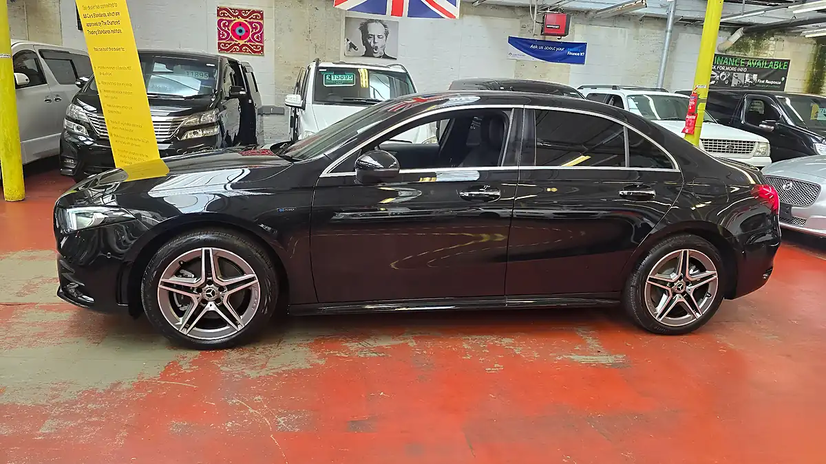 Used 2020 Mercedes-Benz a Class AMG Line (premium 2) Black - Interior and Exterior details 16