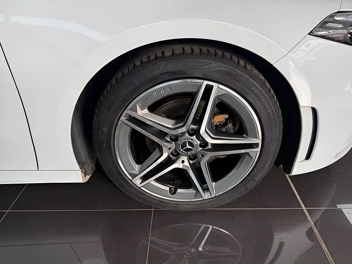 Used 2020 Mercedes-Benz a Class AMG Line White - Interior and Exterior details 14