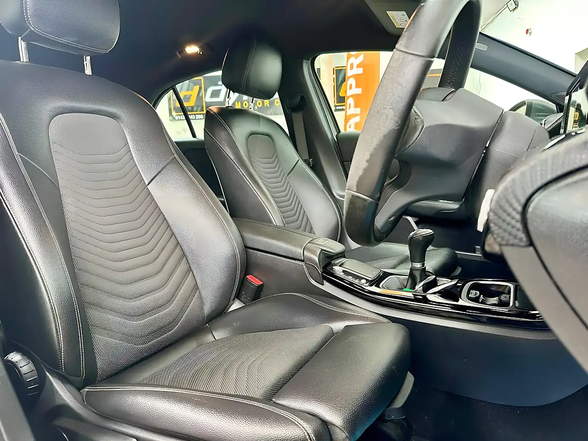 Used 2020 Mercedes-Benz a Class Se Grey - Interior and Exterior details 7