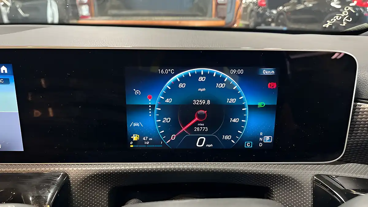 Used 2020 Mercedes-Benz a Class Sport (executive) Black - Interior and Exterior details 9