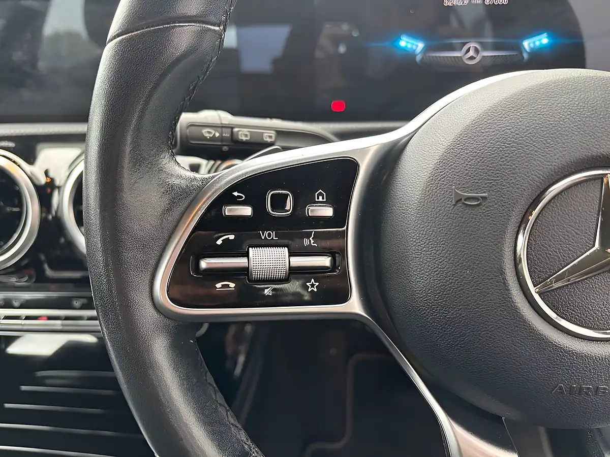 Used 2020 Mercedes-Benz a Class Sport (executive) Black - Interior and Exterior details 16