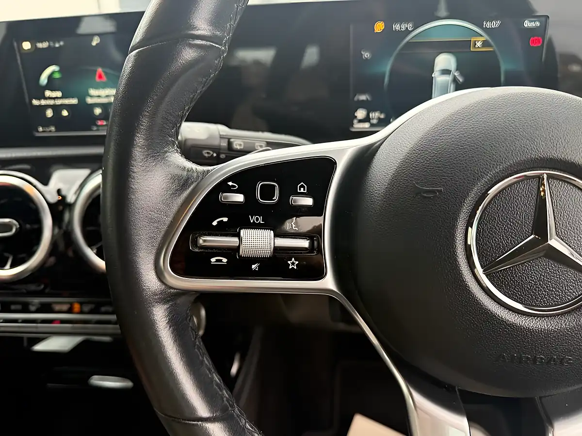 Used 2020 Mercedes-Benz a-Class Sport Patagonia - Interior and Exterior details 15
