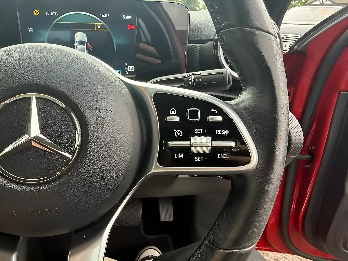 Used 2020 Mercedes-Benz a-Class Sport Patagonia - Interior and Exterior details 16