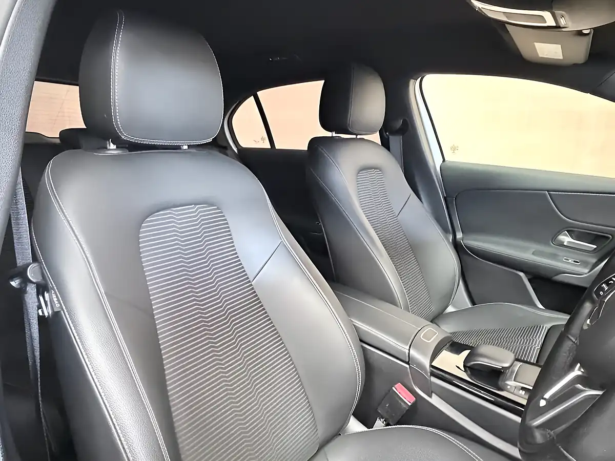 Used 2020 Mercedes-Benz a Class Sport White - Interior and Exterior details 12