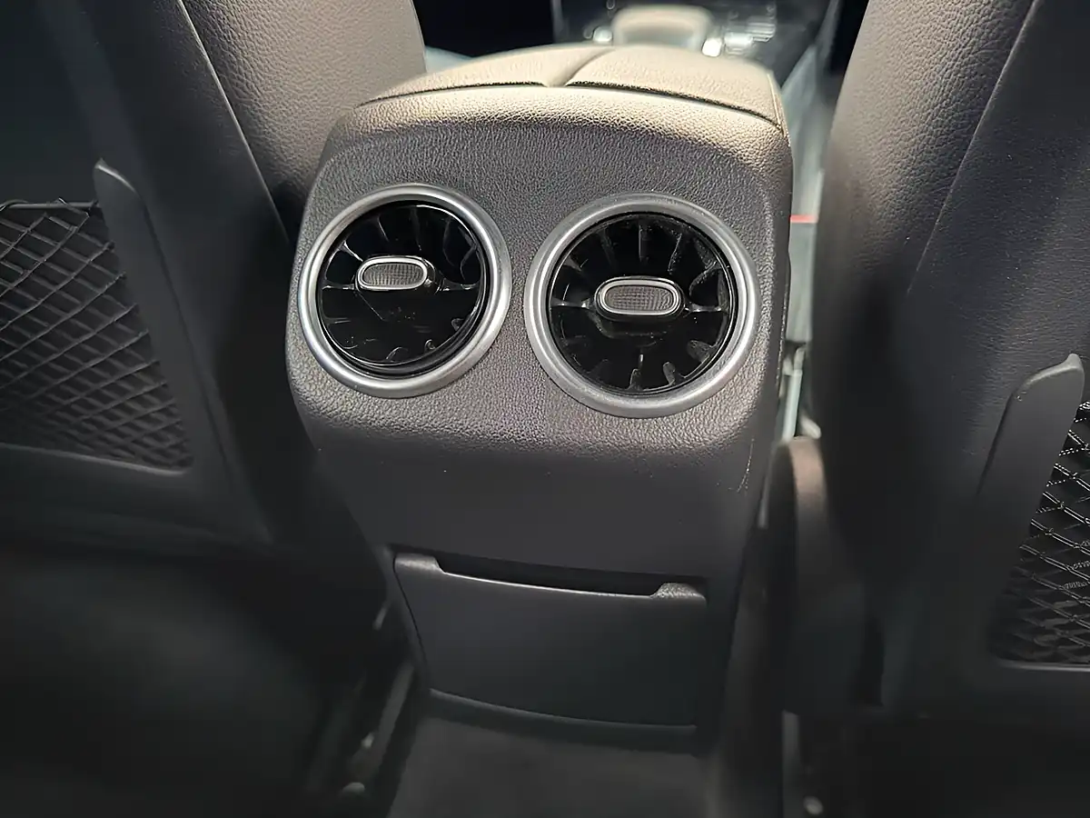 Used 2020 Mercedes-Benz a Class Sport White - Interior and Exterior details 17