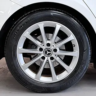 Used 2020 Mercedes-Benz a Class Sport White - Interior and Exterior details 20