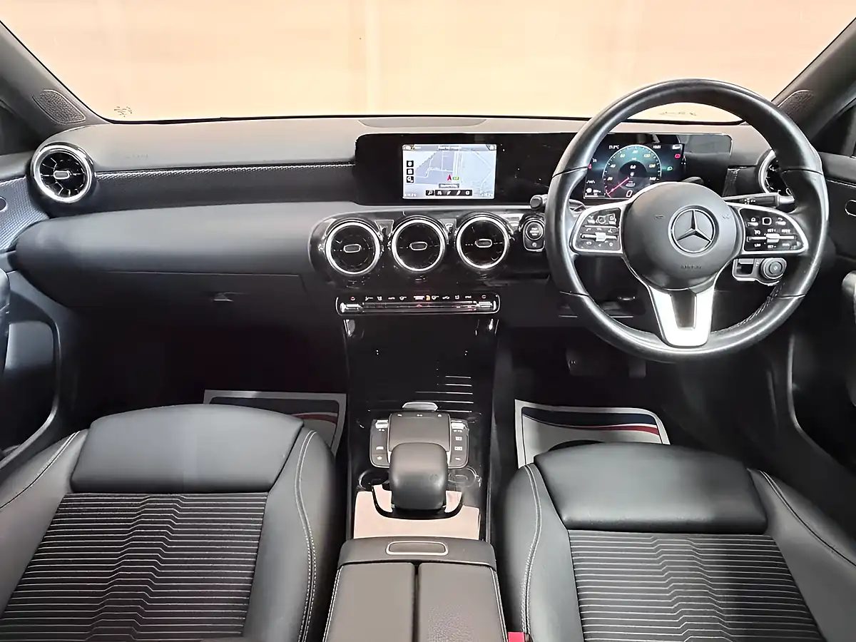 Used 2020 Mercedes-Benz a Class Sport White - Interior and Exterior details 7