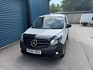 Used 2020 Mercedes-Benz Citan 109 Pure Black - Interior and Exterior details 10