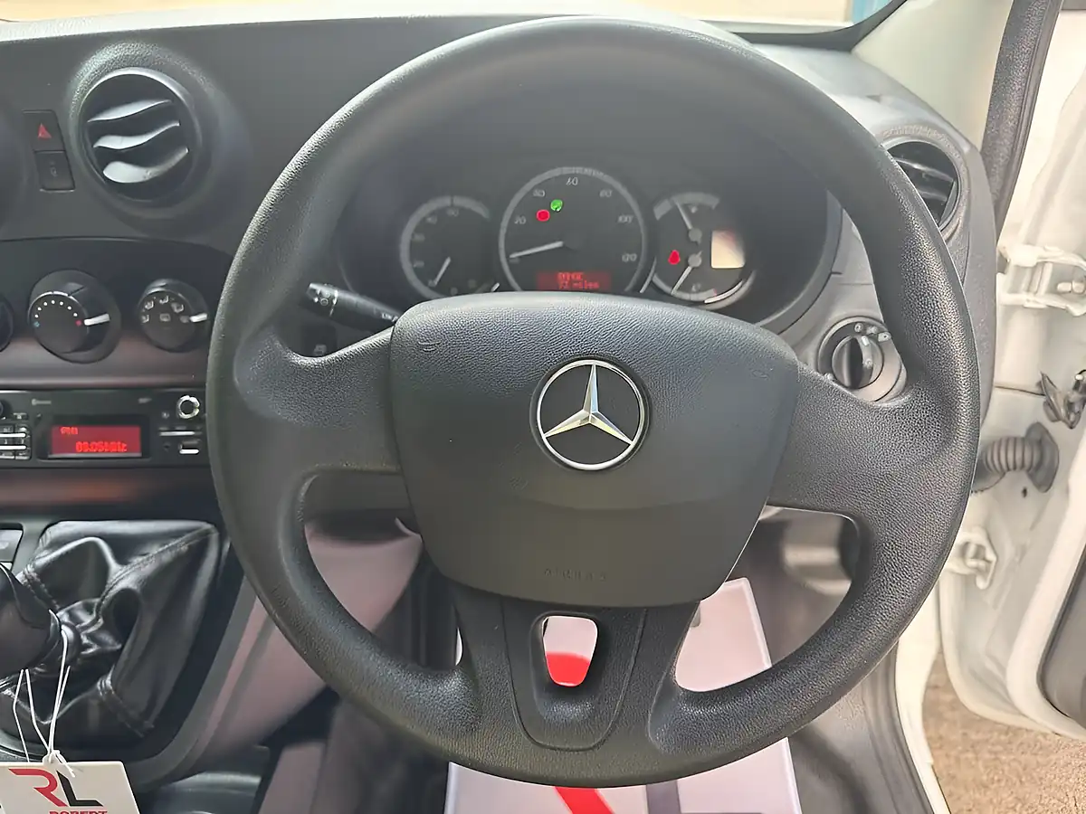 Used 2020 Mercedes-Benz Citan 109 Pure Black - Interior and Exterior details 12