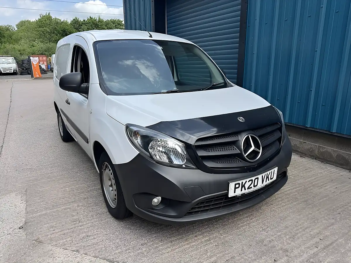 Used 2020 Mercedes-Benz Citan 109 Pure Black - Interior and Exterior details 2