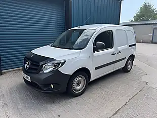 Used 2020 Mercedes-Benz Citan 109 Pure Black - Interior and Exterior details 6