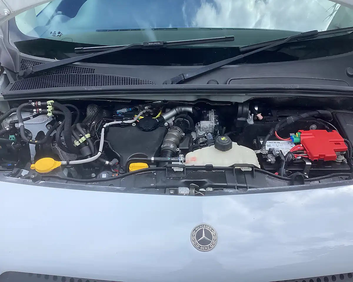 Used 2020 Mercedes-Benz Citan Pure White - Interior and Exterior details 19