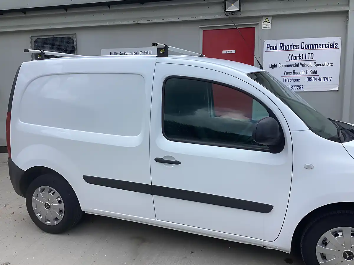 Used 2020 Mercedes-Benz Citan Pure White - Interior and Exterior details 8