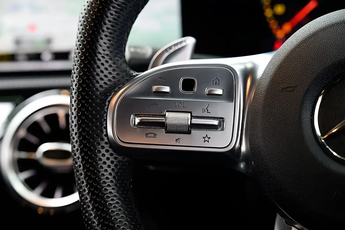 Used 2020 Mercedes-Benz Cla Premium Black - Interior and Exterior details 16