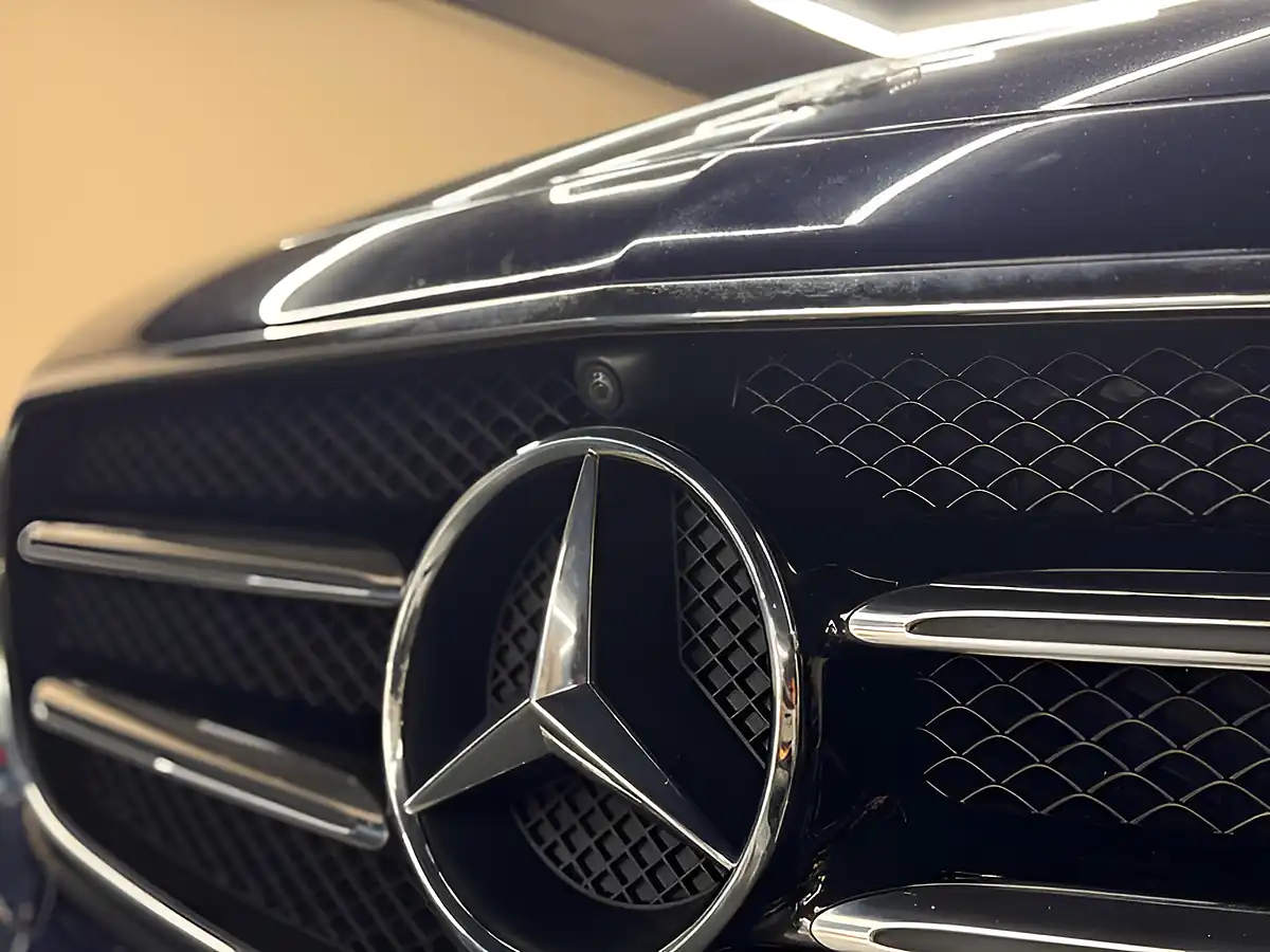 Used 2020 Mercedes-Benz E-Class AMG Line Night Edition Blue - Interior and Exterior details 10