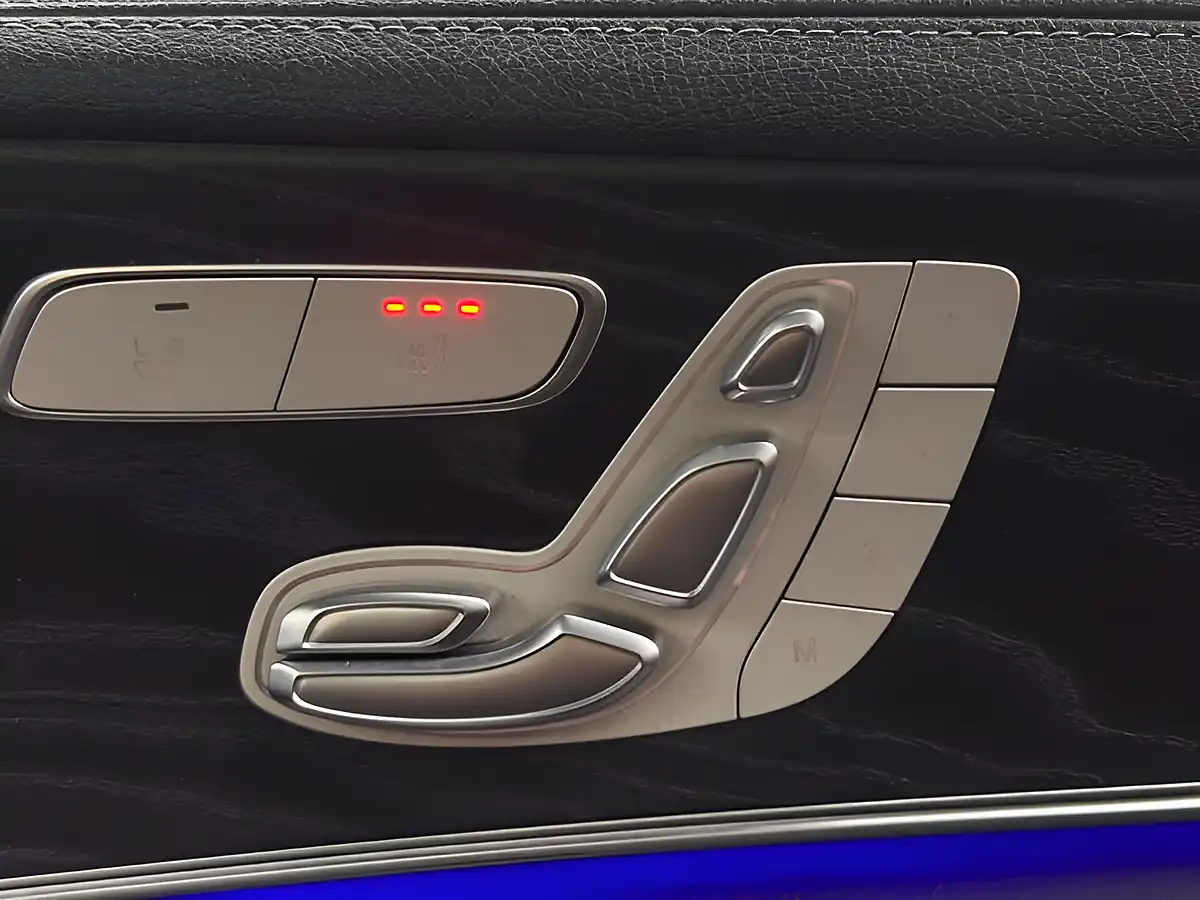 Used 2020 Mercedes-Benz E-Class AMG Line Night Edition Blue - Interior and Exterior details 11