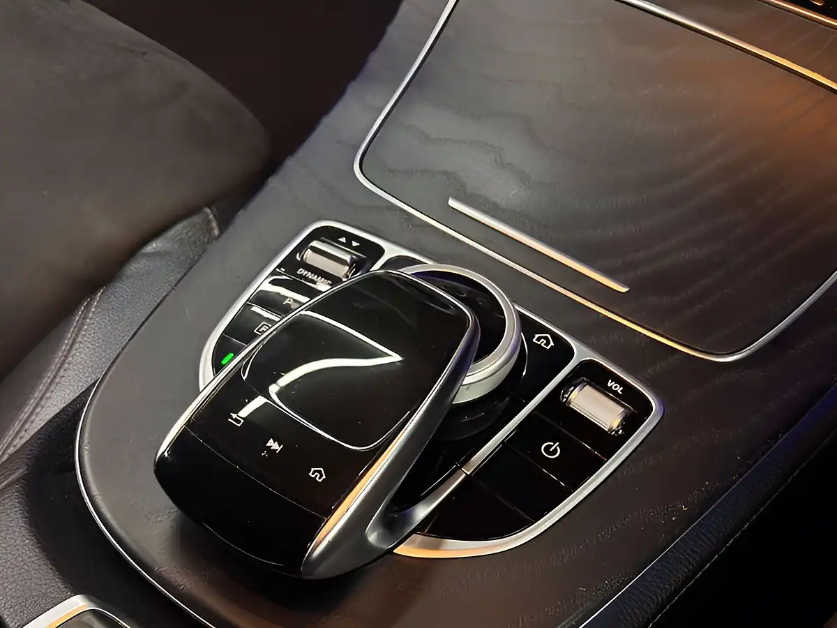 Used 2020 Mercedes-Benz E-Class AMG Line Night Edition Blue - Interior and Exterior details 13