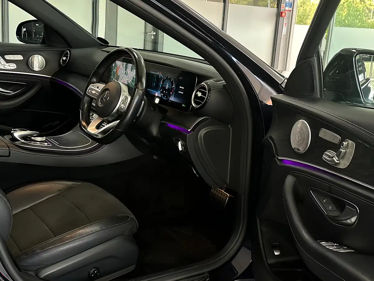 Used 2020 Mercedes-Benz E Class AMG Line Night Edition (premium Plus) Blue - Interior and Exterior details 13
