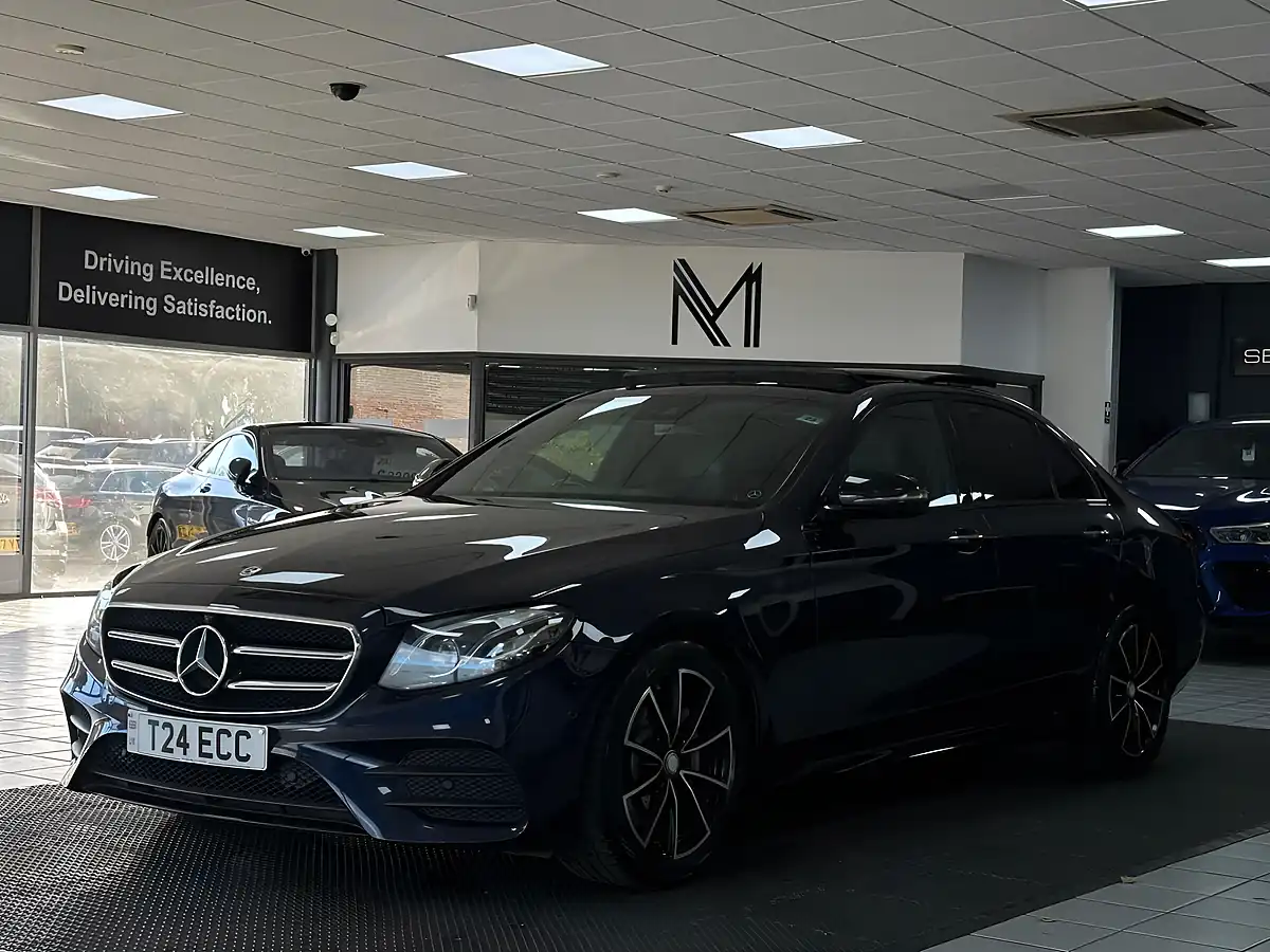 Used 2020 Mercedes-Benz E Class AMG Line Night Edition (premium Plus) Blue - Interior and Exterior details 8