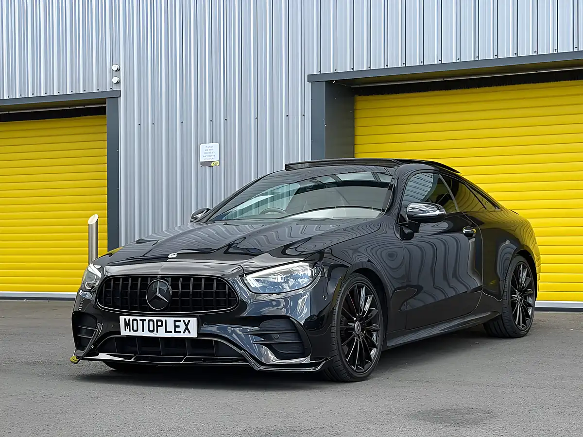 Used 2020 Mercedes-Benz E Class AMG Line Premium Plus Black - Interior and Exterior details 5