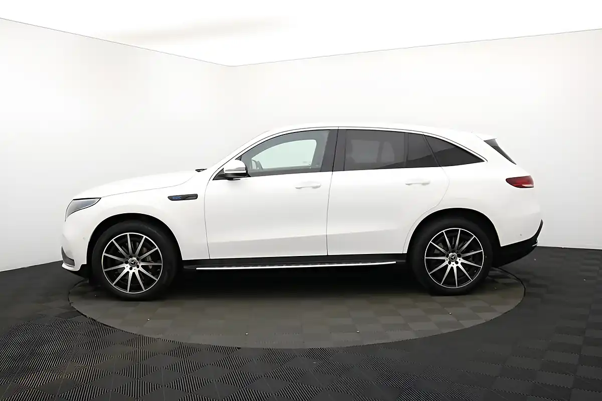 Used 2020 Mercedes-Benz Eqc AMG Line White - Interior and Exterior details 7