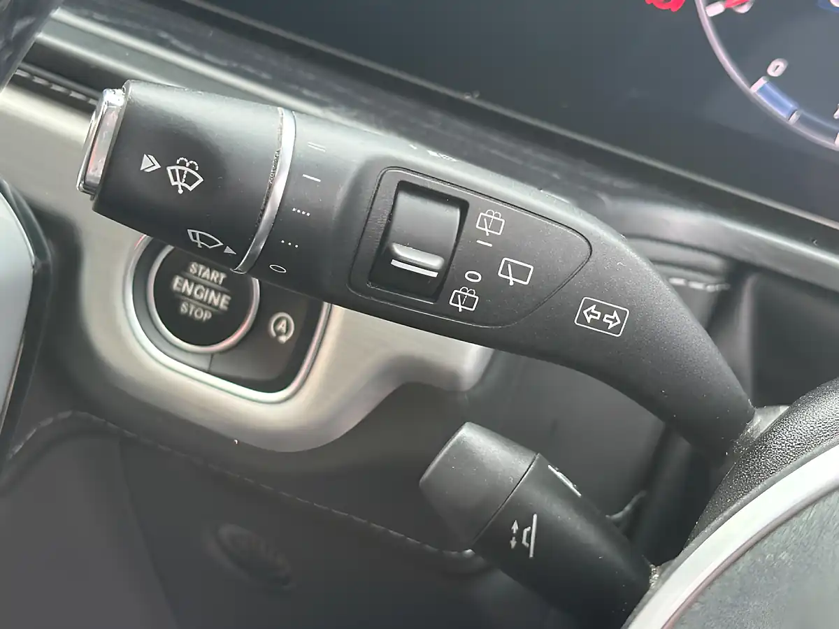 Used 2020 Mercedes-Benz G Class AMG Line (premium) Grey - Interior and Exterior details 14