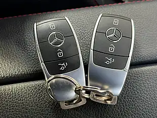 Used 2020 Mercedes-Benz Gla AMG Line (executive) Silver - Interior and Exterior details 15
