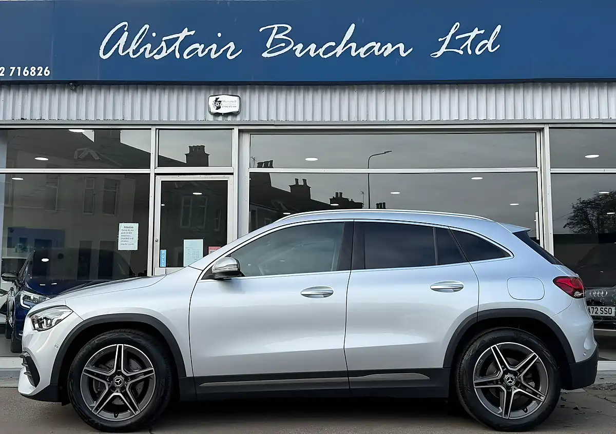 Used 2020 Mercedes-Benz Gla AMG Line (executive) Silver - Interior and Exterior details 2