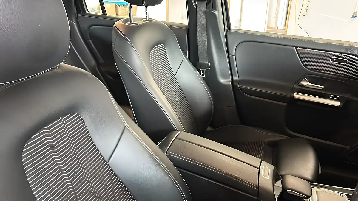 Used 2020 Mercedes-Benz Gla Sport Black - Interior and Exterior details 17