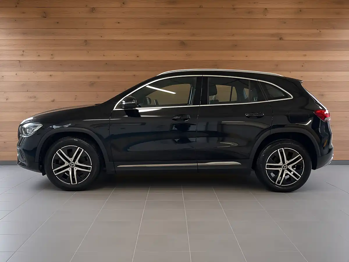 Used 2020 Mercedes-Benz Gla Sport Black - Interior and Exterior details 6