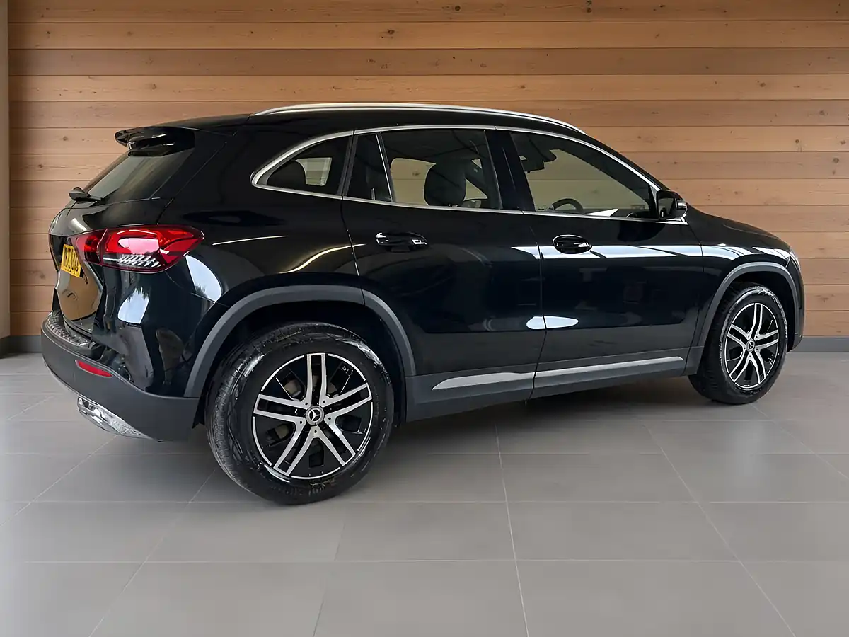 Used 2020 Mercedes-Benz Gla Sport Black - Interior and Exterior details 9