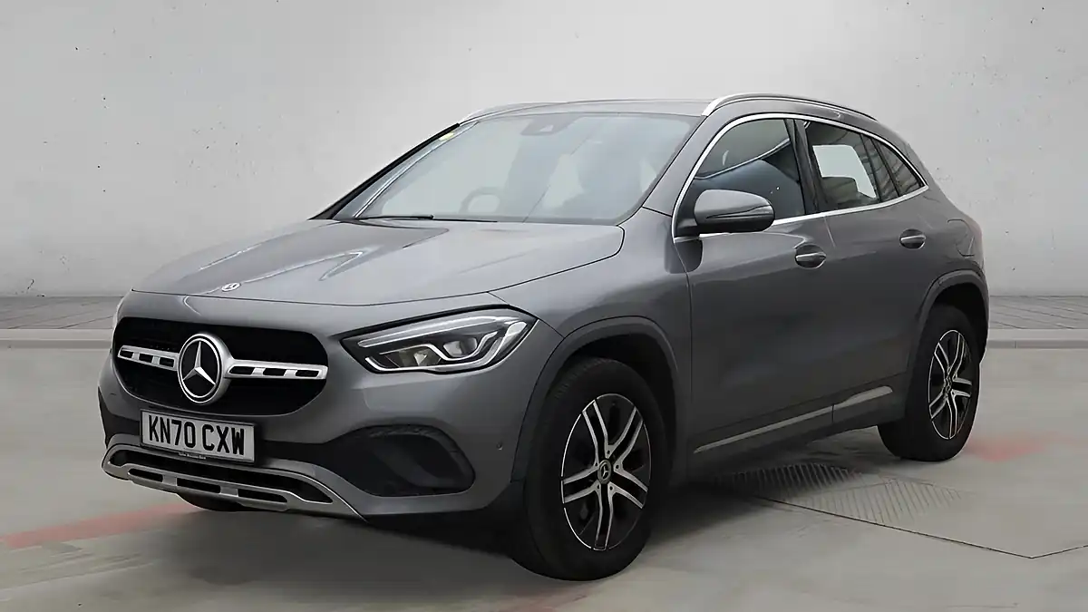 Used 2020 Mercedes-Benz Gla Sport (executive) Mountain Grey - Interior and Exterior details 4