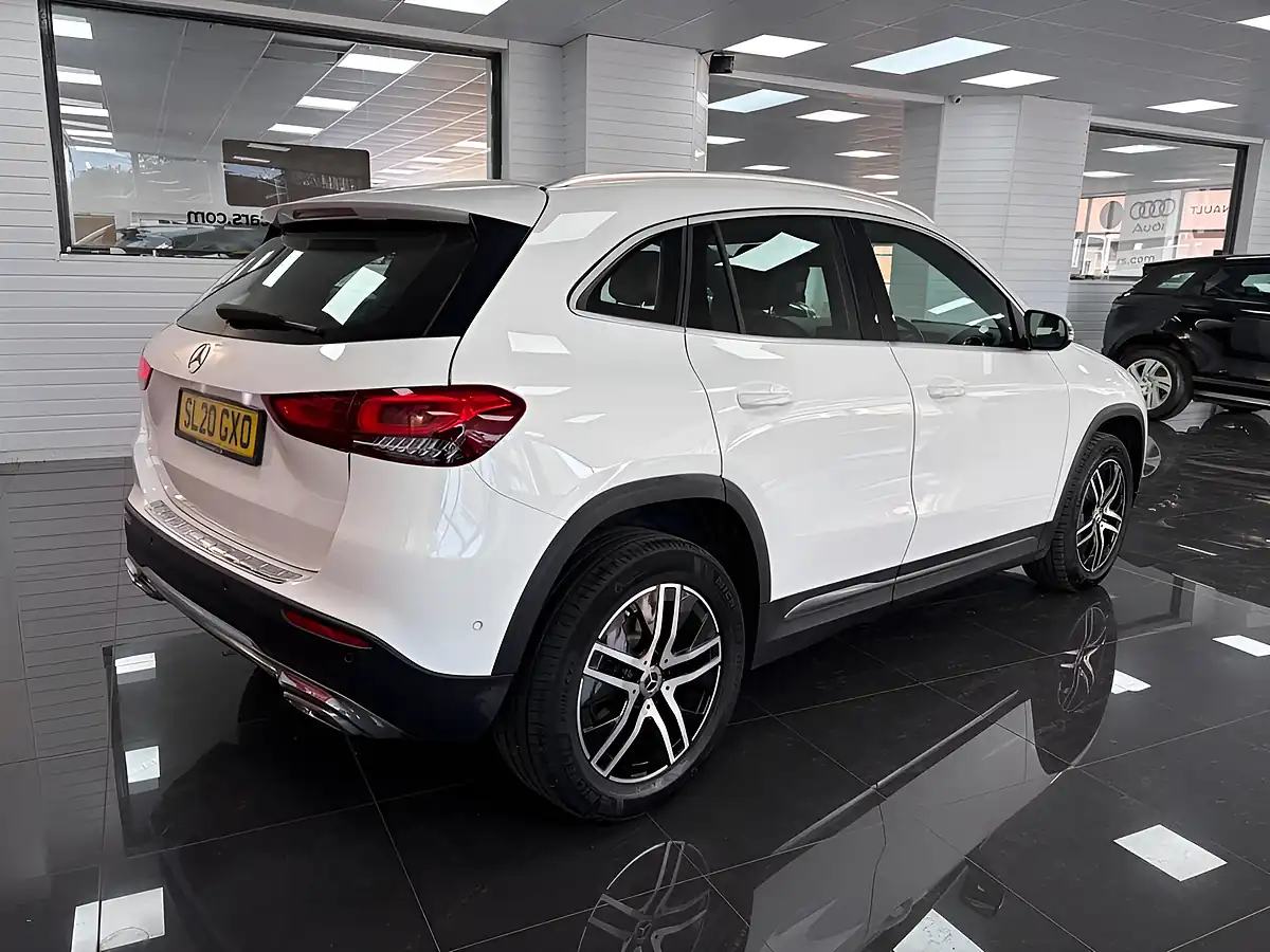 Used 2020 Mercedes-Benz Gla Sport (executive) White - Interior and Exterior details 5
