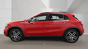 Used 2020 Mercedes-Benz Gla Urban Edition Red - Interior and Exterior details 6