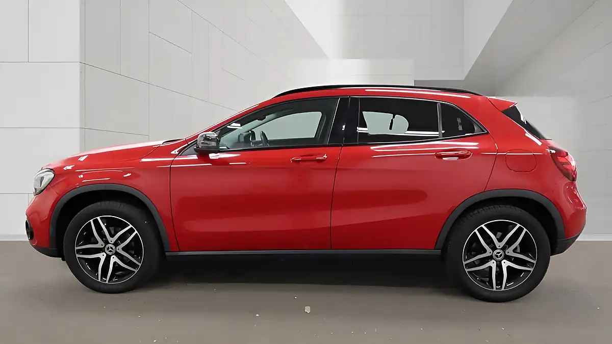 Used 2020 Mercedes-Benz Gla Urban Edition Red - Interior and Exterior details 6