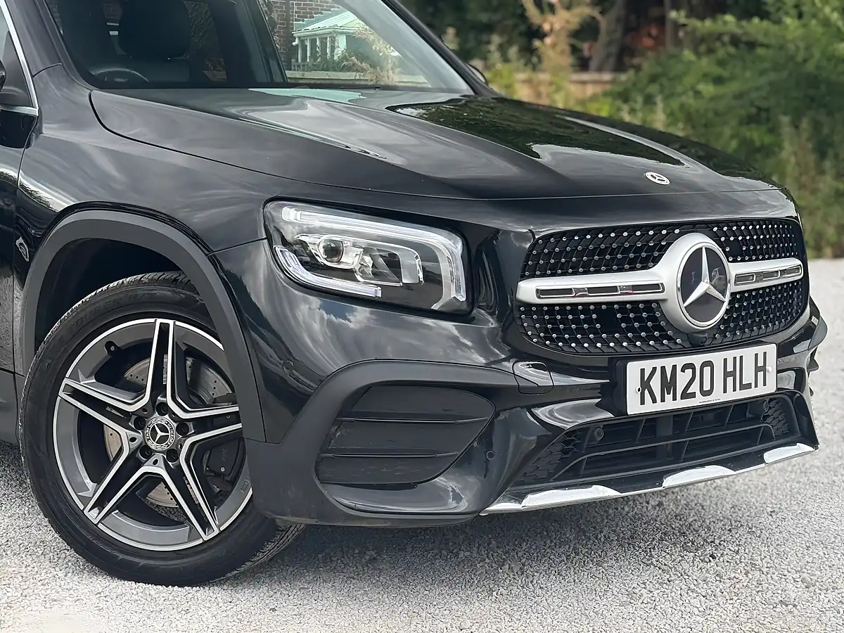 Used 2020 Mercedes-Benz Glb AMG Line (premium) Black - Interior and Exterior details 16