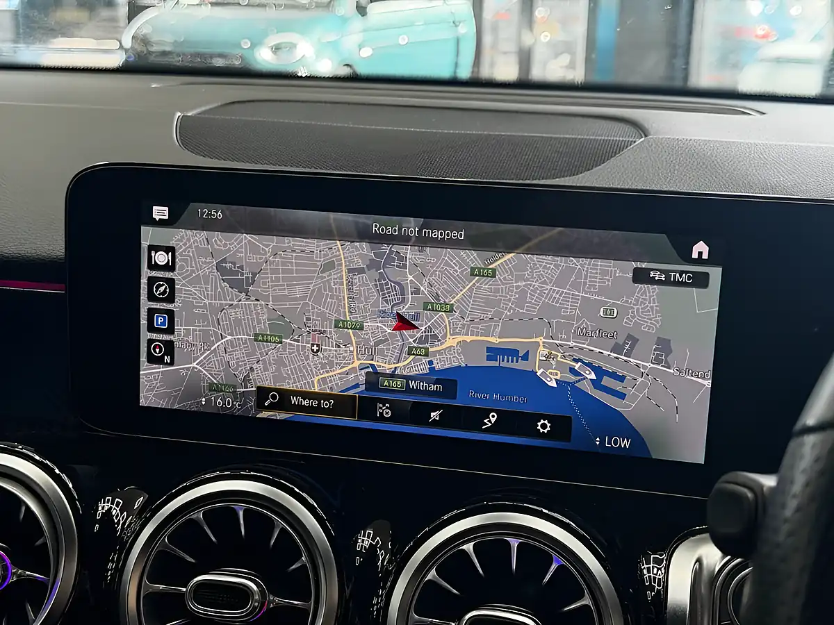 Used 2020 Mercedes-Benz Glb AMG Line (premium) Black - Interior and Exterior details 14