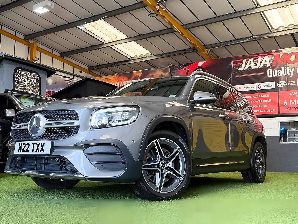 Used 2020 Mercedes-Benz Glb AMG Line (premium) Grey - Interior and Exterior details 17