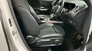 Used 2020 Mercedes-Benz Glb AMG Line (premium) White - Interior and Exterior details 7