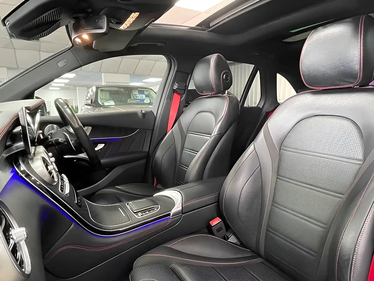 Used 2020 Mercedes-Benz Glc 43 AMG Premium Plus Brilliant Blue - Interior and Exterior details 16