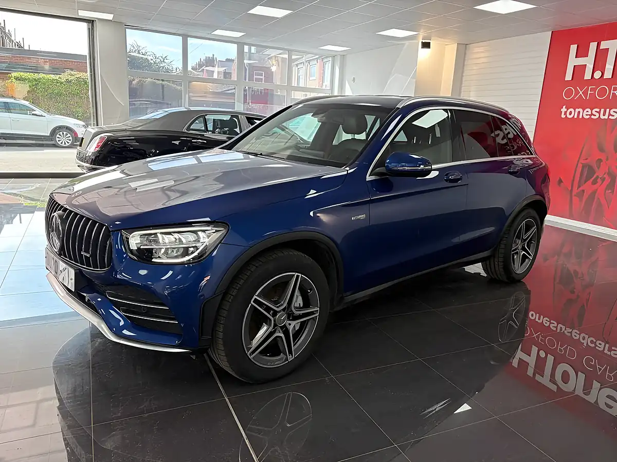 Used 2020 Mercedes-Benz Glc AMG Blue - Interior and Exterior details 10