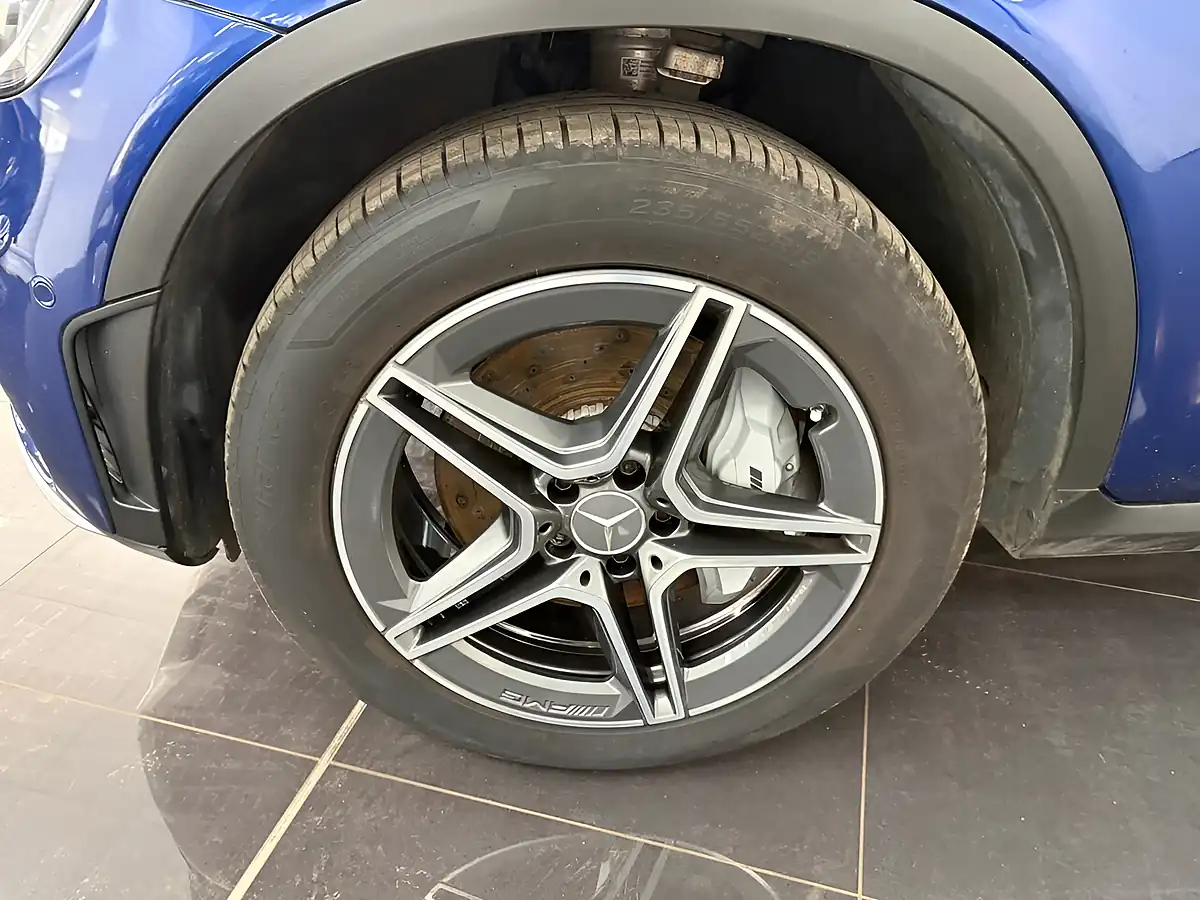 Used 2020 Mercedes-Benz Glc AMG Blue - Interior and Exterior details 13