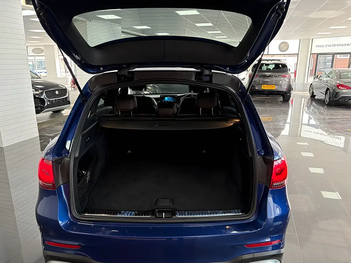 Used 2020 Mercedes-Benz Glc AMG Blue - Interior and Exterior details 15