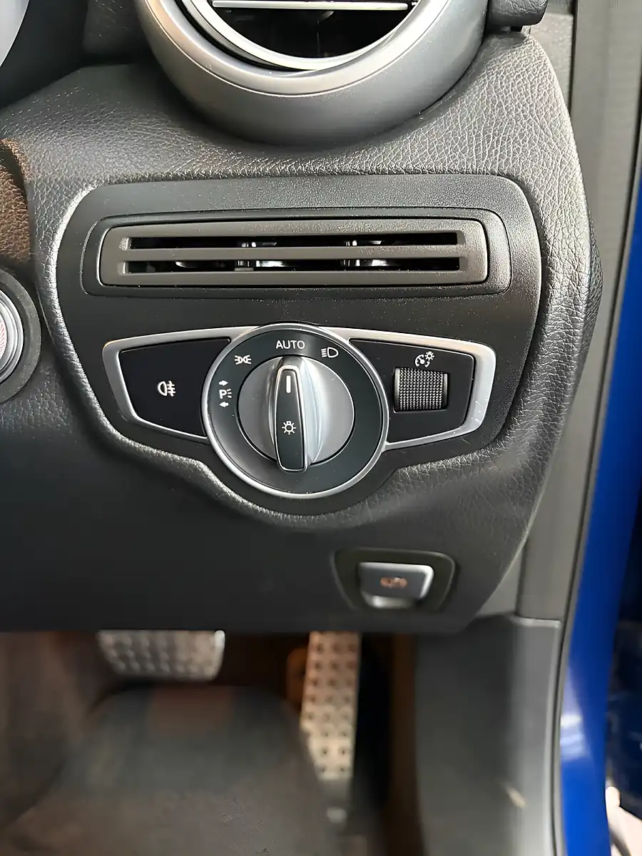 Used 2020 Mercedes-Benz Glc AMG Blue - Interior and Exterior details 20