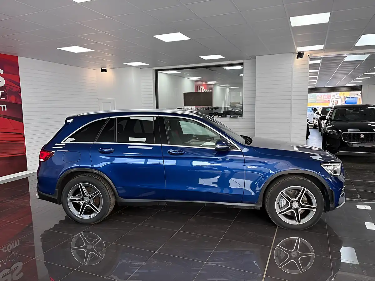 Used 2020 Mercedes-Benz Glc AMG Blue - Interior and Exterior details 3